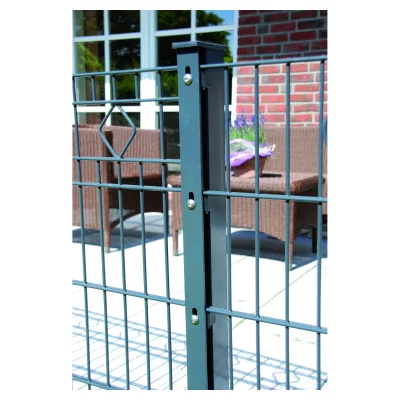 JERRY Eck-Zaunpfosten RAL 7016 anthrazitfür 1830 mm Zaun, RR60/40 x 2400 mmmit Flacheisenleiste